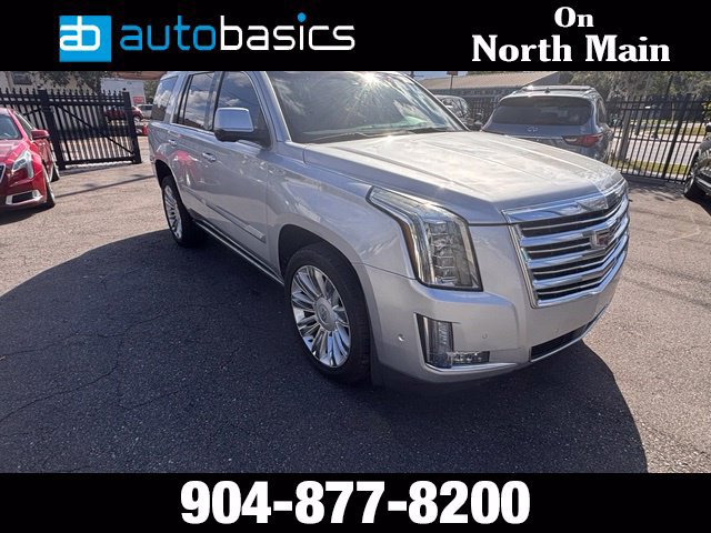 Used 2018 Cadillac Escalade Platinum RWD image 11