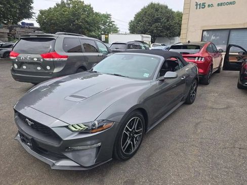 Used 2022 Ford Mustang Premium RWD image 3