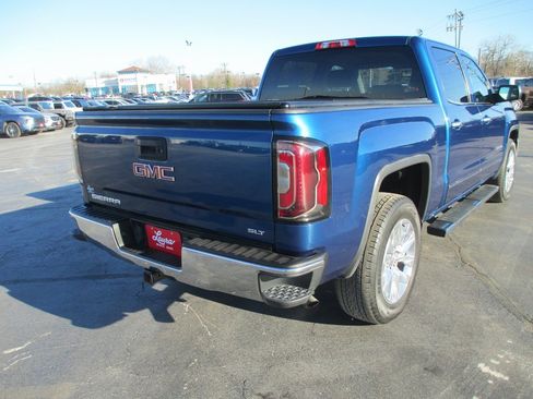Used 2018 GMC Sierra 1500 SLT w/ SLT Premium Package image 3