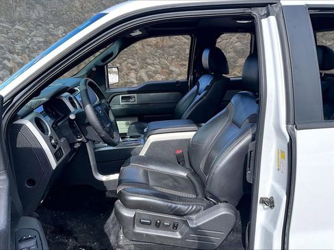 Used 2011 Ford F150 Raptor w/ Raptor Luxury Pkg image 23