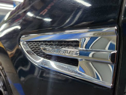 Used 2014 Ford Taurus SEL image 42