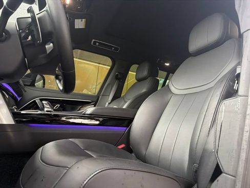 Used 2025 Land Rover Range Rover SE AWD/4WD image 11