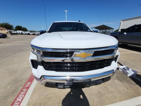 Used 2024 Chevrolet Silverado 1500 LT w/ Protection Package RWD image 3