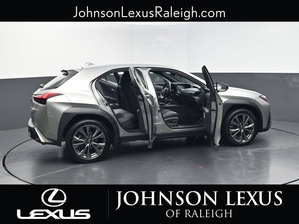 Used 2019 Lexus UX 200 F Sport w/ F Sport Premium Package FWD image 32