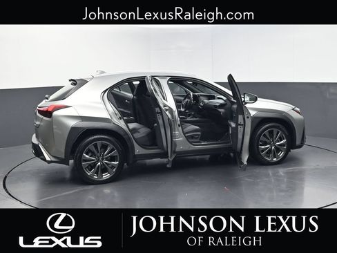 Used 2019 Lexus UX 200 F Sport w/ F Sport Premium Package FWD image 32