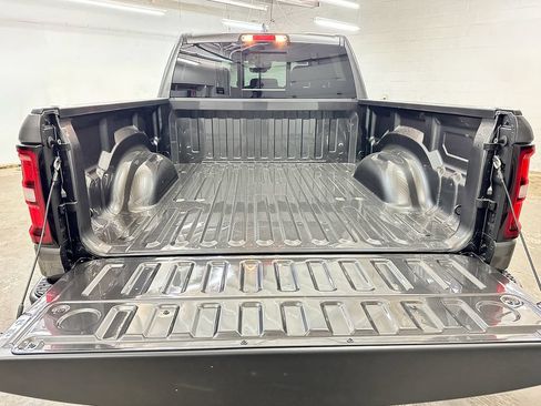 New 2026 RAM 1500 4x4 Crew Cab image 13