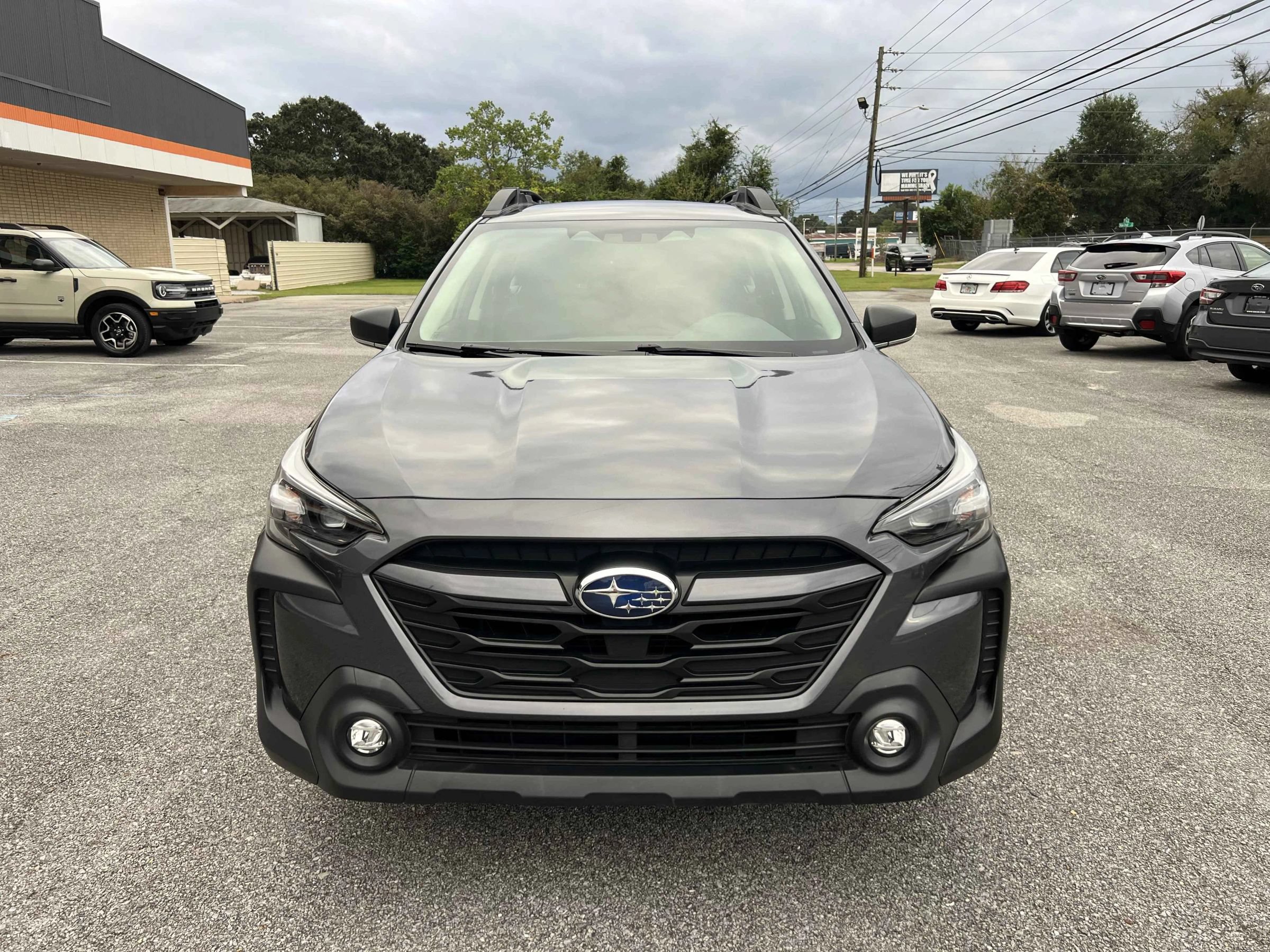 Used 2024 Subaru Outback AWD/4WD image 3