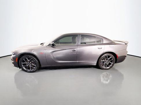 Used 2019 Dodge Charger SXT w/ Plus Group RWD image 6