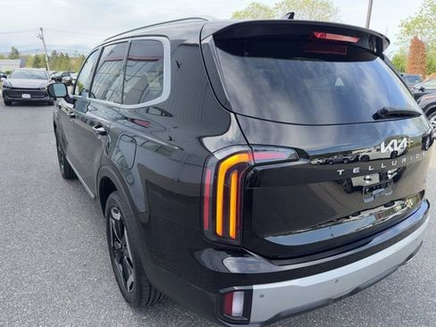 Used 2023 Kia Telluride EX AWD/4WD image 5