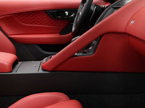 Used 2024 Jaguar F-TYPE R image 58