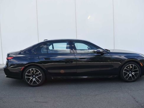 Certified 2024 BMW 740i xDrive AWD/4WD image 8