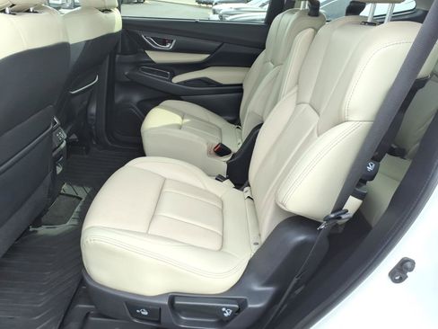 Used 2023 Subaru Ascent Limited image 10