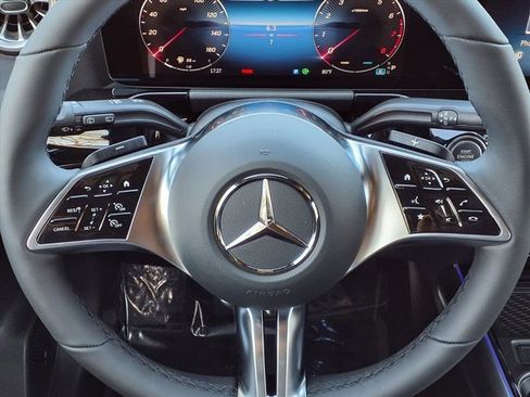 New 2026 Mercedes-Benz GLA 250 image 8