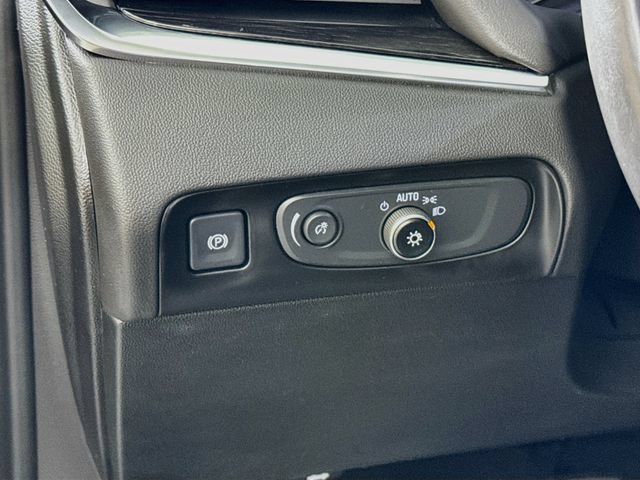Used 2021 Buick Enclave Avenir w/ Avenir Technology Package AWD/4WD image 14