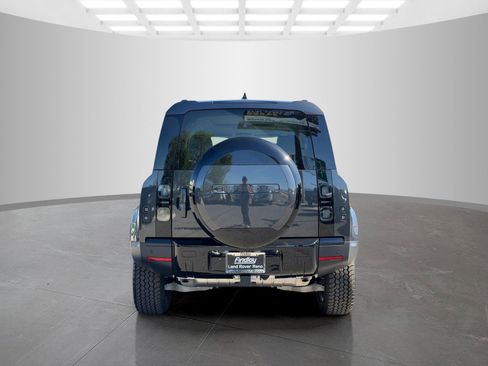 New 2026 Land Rover Defender 110 S AWD/4WD image 6