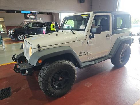 Used 2014 Jeep Wrangler Sport w/ Quick Order Package 24S AWD/4WD image 1