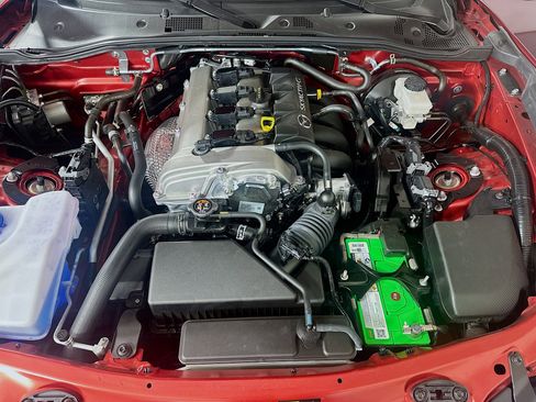 Used 2022 MAZDA MX-5 Miata RF Grand Touring RWD image 28