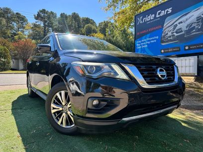 Used 2020 Nissan Pathfinder SV