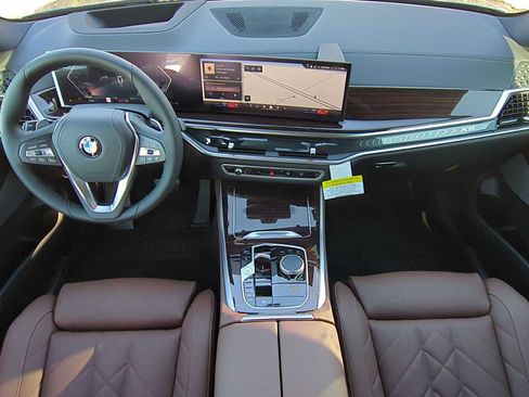 Used 2026 BMW X5 xDrive40i AWD/4WD image 15