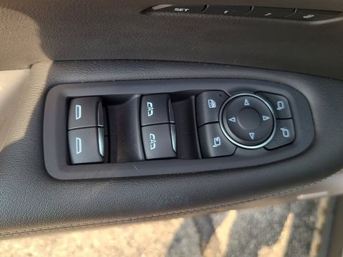 Used 2024 Cadillac XT6 Luxury w/ LPO, Floor Liner Package AWD/4WD image 12