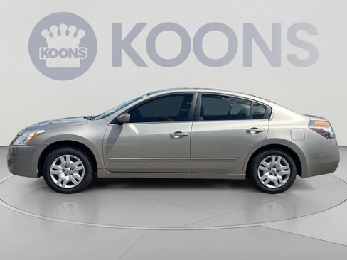 Used 2012 Nissan Altima 2.5 S FWD image 2