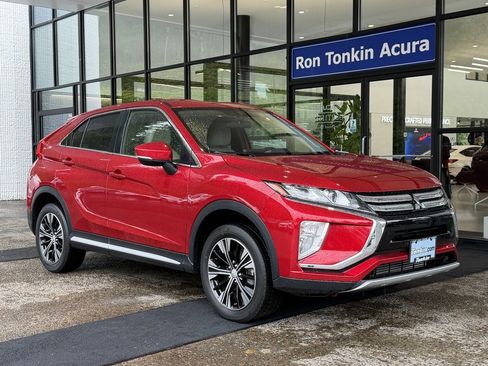 Used 2018 Mitsubishi Eclipse Cross SE image 1