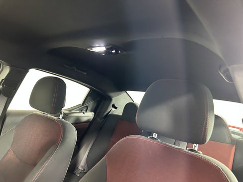 Used 2012 Dodge Avenger SXT Plus image 10