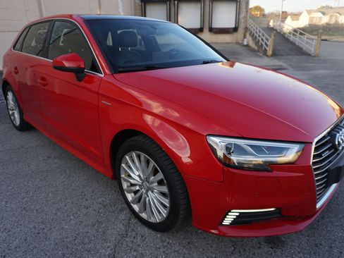 Used 2018 Audi A3 e-tron Premium Plus w/ Technology Package image 5
