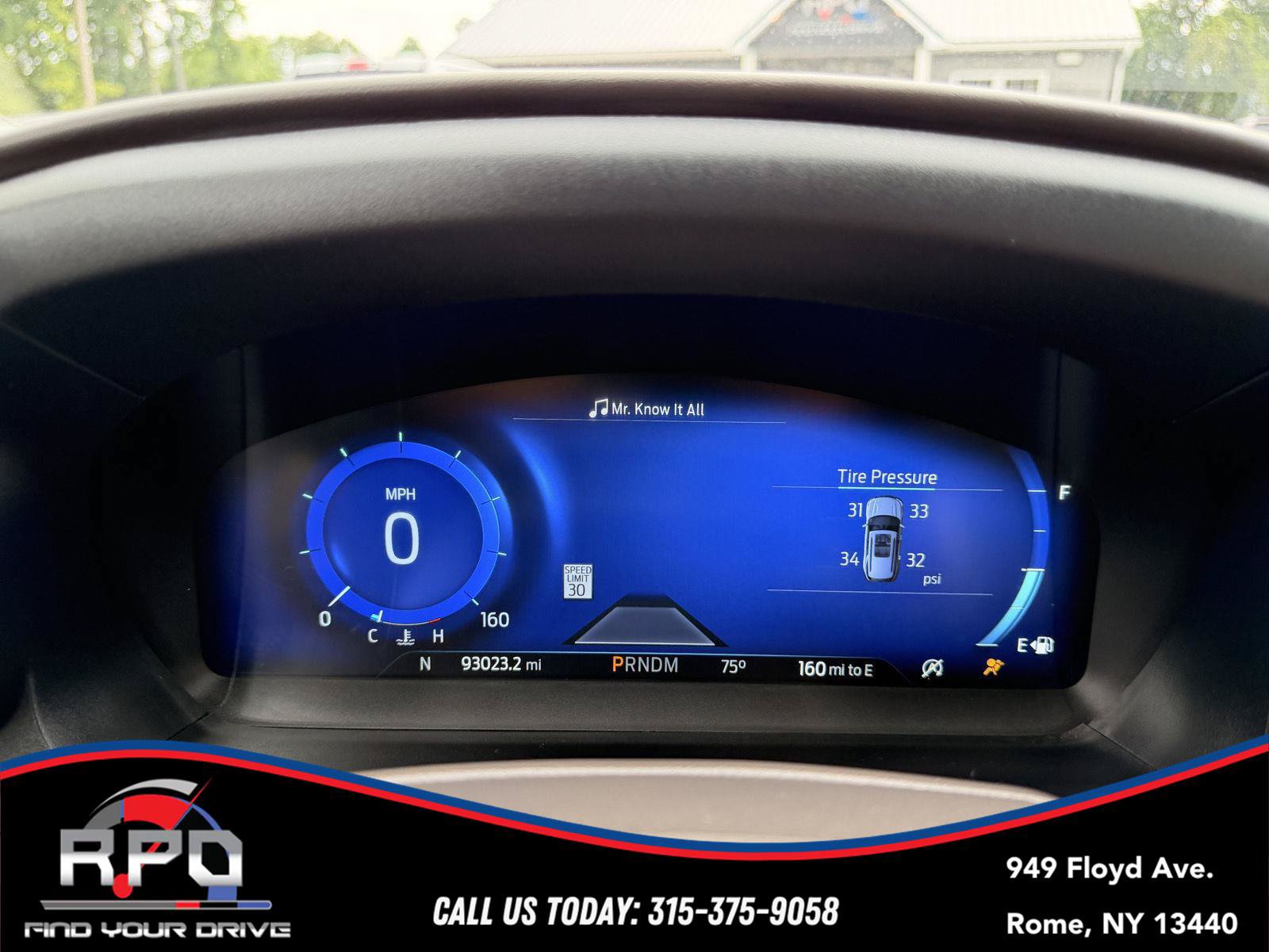 Used 2020 Ford Explorer Platinum w/ Premium Technology Package AWD/4WD image 21