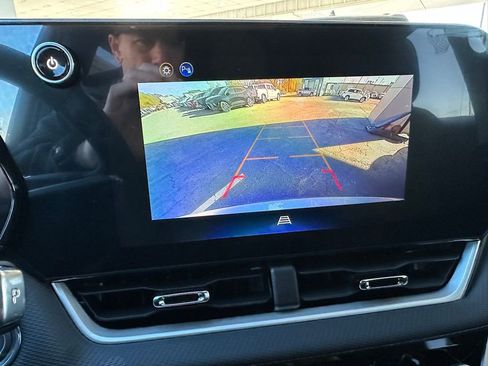 New 2026 Chevrolet Equinox LT w/ LPO, Floor Liner Package image 27