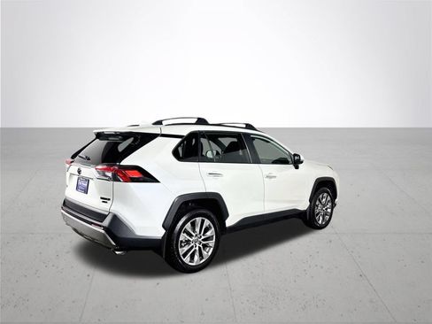 Used 2022 Toyota RAV4 Limited AWD/4WD image 6