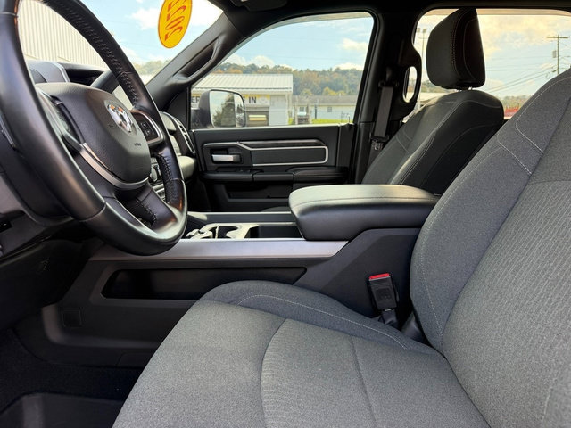 Used 2022 RAM 2500 Big Horn w/ Level C Equiment Group AWD/4WD image 15