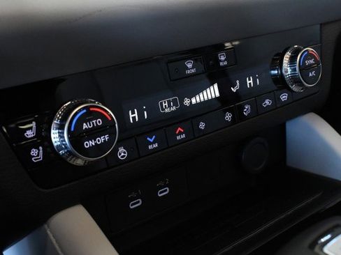 New 2026 Mitsubishi Outlander SEL AWD/4WD image 40