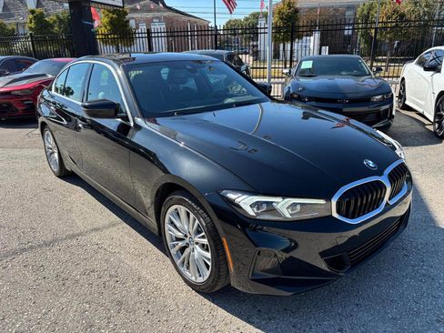 Used 2024 BMW 330i Sedan w/ Convenience Package image 4