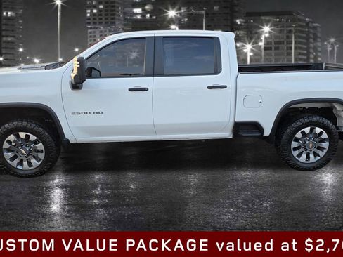 Used 2024 Chevrolet Silverado 2500 Custom w/ Custom Value Package AWD/4WD image 5