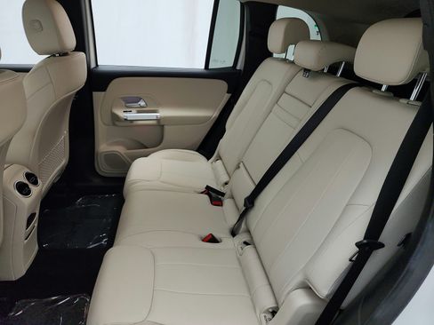 Used 2023 Mercedes-Benz GLB 250 image 13
