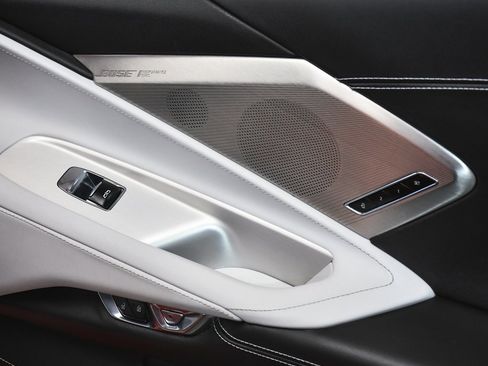 Used 2021 Chevrolet Corvette Stingray Preferred Cpe w/ 2LT image 17