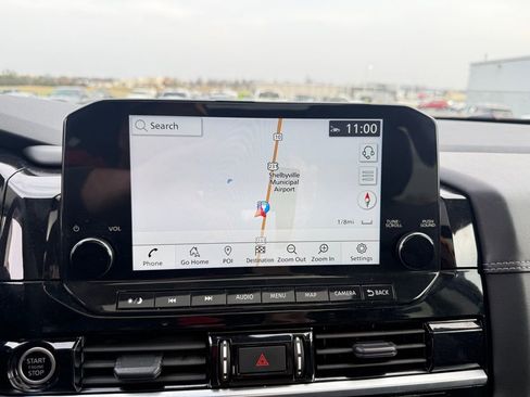 Used 2023 Nissan Pathfinder Platinum image 14