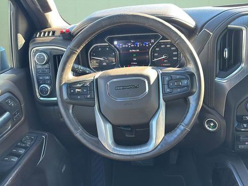 Used 2020 GMC Sierra 2500 Denali w/ Denali Ultimate Package image 25