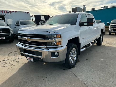 Used 2018 Chevrolet Silverado 2500 LT w/ All Star Edition image 2