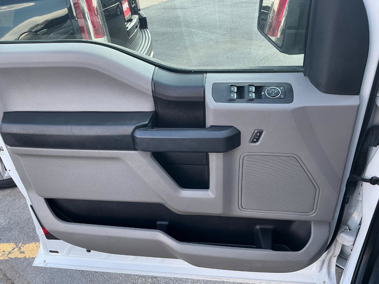 Used 2018 Ford F150 XL w/ Equipment Group 101A Mid RWD image 9