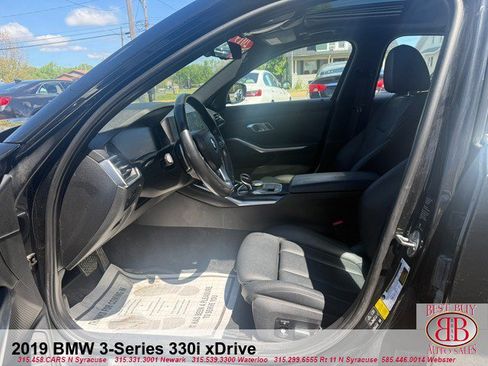 Used 2019 BMW 330i xDrive Sedan w/ Premium Package AWD/4WD image 10