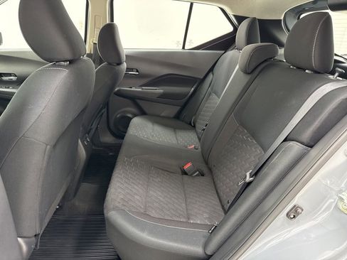 Used 2023 Nissan Kicks SV image 15