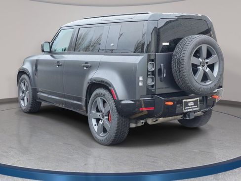 Used 2023 Land Rover Defender 110 X AWD/4WD image 4