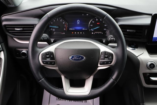 Used 2023 Ford Explorer XLT AWD/4WD image 22