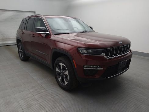 Used 2023 Jeep Grand Cherokee 4WD 4xe image 13