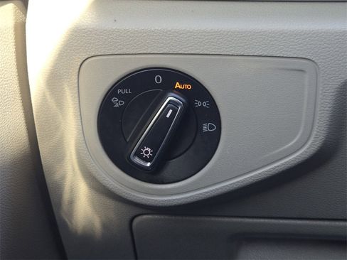 Used 2022 Volkswagen Atlas SE image 23