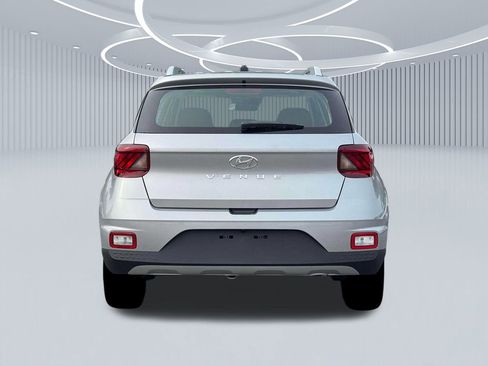 New 2026 Hyundai Venue SEL FWD image 6