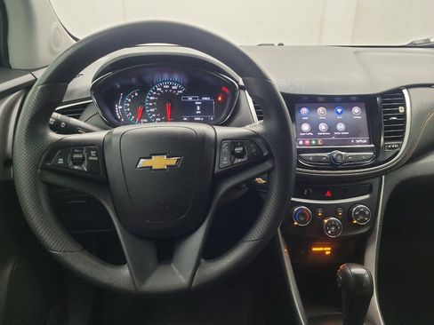 Used 2022 Chevrolet Trax LS w/ Tint and Cruise Package AWD/4WD image 22