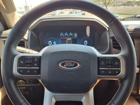 Certified 2024 Ford Expedition Limited AWD/4WD image 29